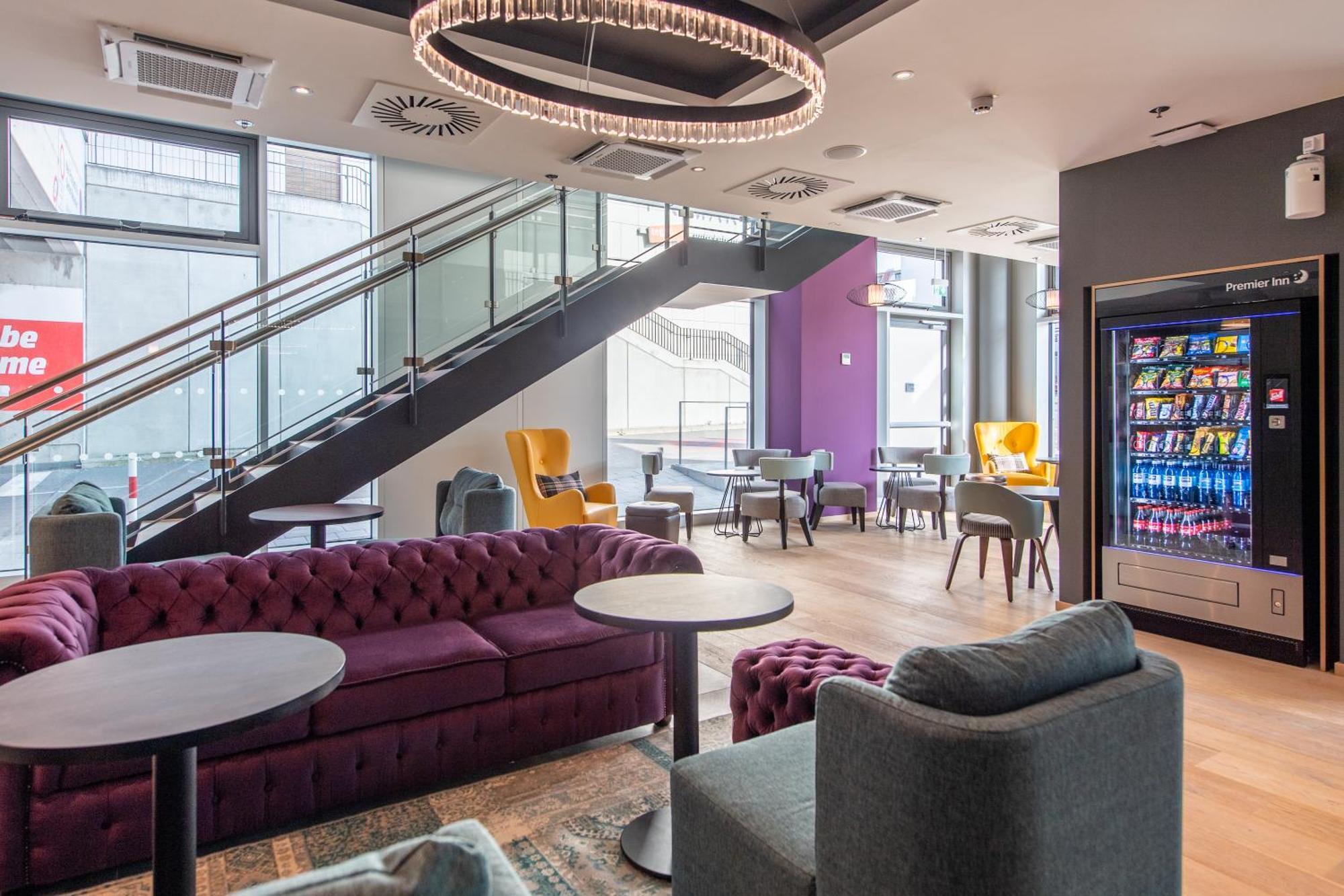 Premier Inn Stuttgart City Centre Eksteriør bilde